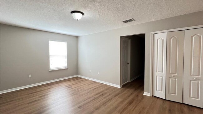 Building Photo - 3840 Ryegrass St