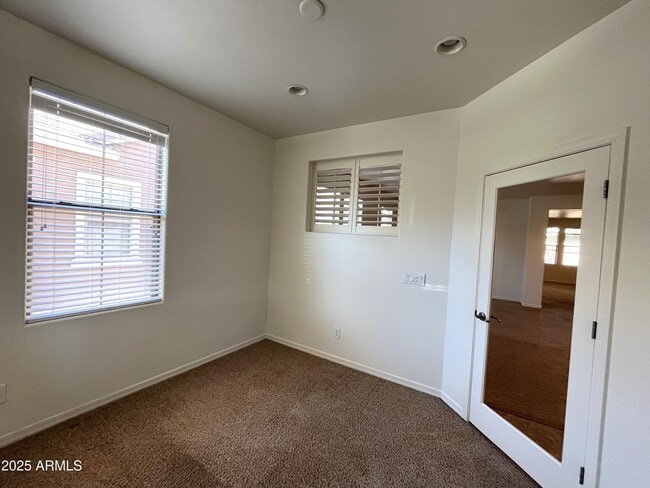 Building Photo - 4690 S Twinleaf Dr