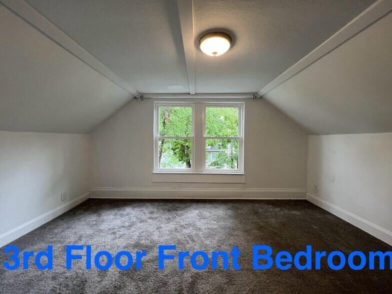Bedroom #4 Facing the street - 244 E Oakland Ave