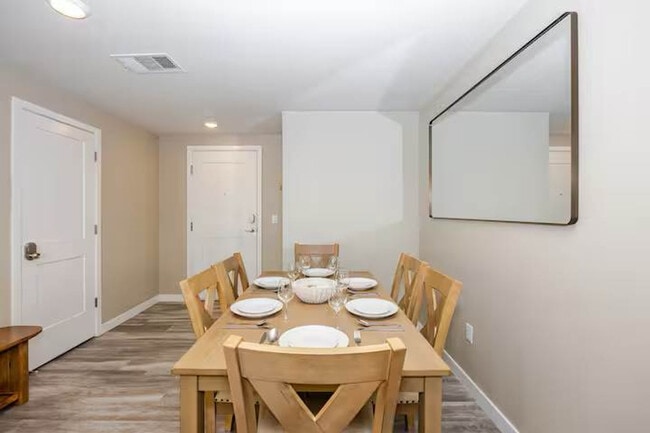 Building Photo - 375 Harbour Cove Dr