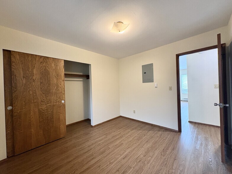 Bedroom - 540 Williams Ave N
