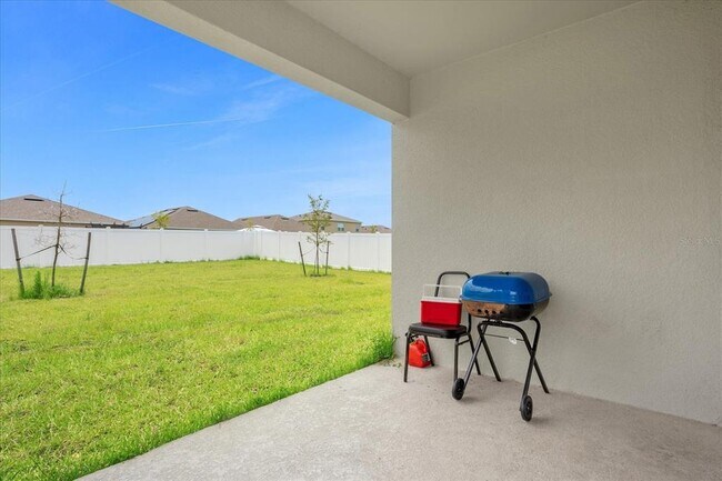 Building Photo - 1842 Egret Meadows Ave