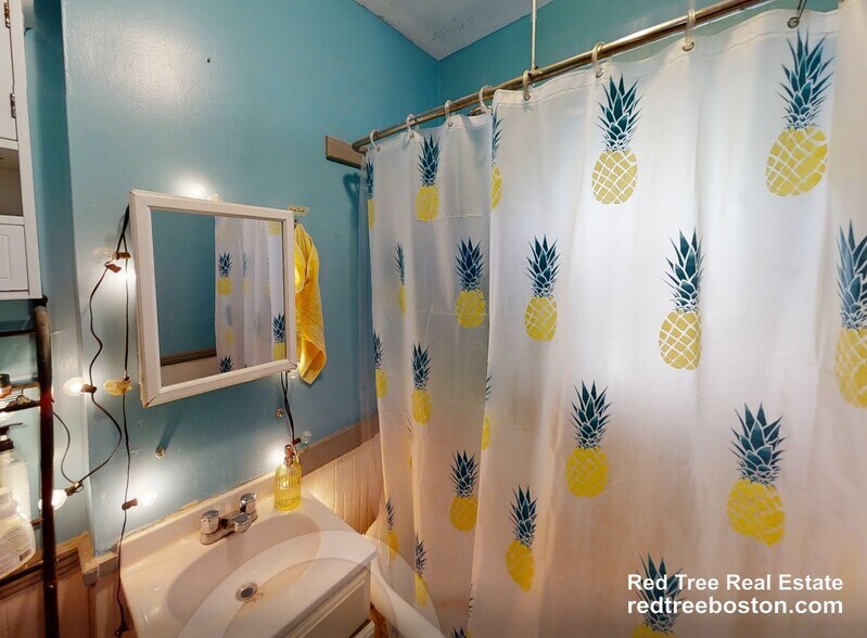 Building Photo - 29 Victoria St