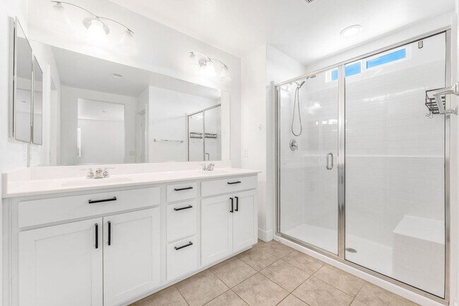 Building Photo - Modern Living in a Newer North Las Vegas Community!