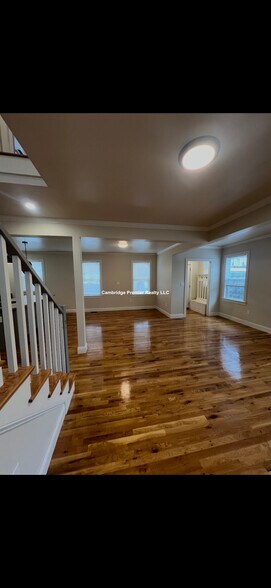 Building Photo - 96 Willis Ave