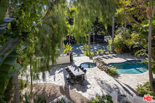 Building Photo - 1930 Laurel Canyon Blvd