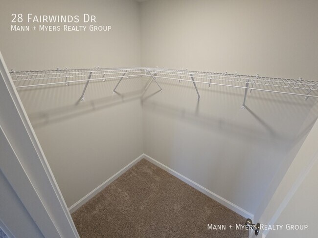 Building Photo - 28 Fairwinds Dr