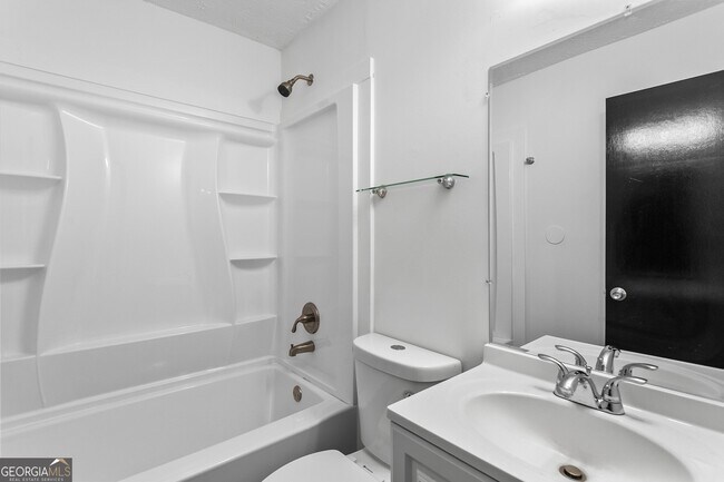 Building Photo - 2923 Bicentennial Dr SW