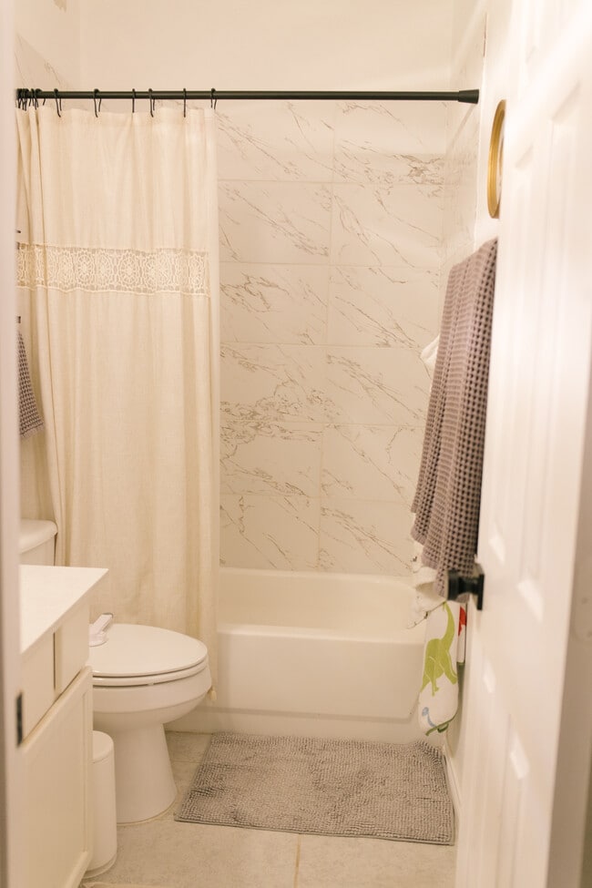 Building Photo - 4812 Buckskin Dr