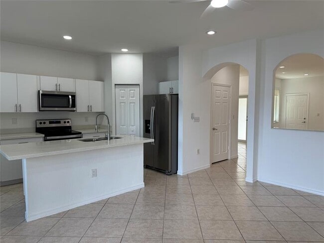 Building Photo - 4331 SW 131st Ln