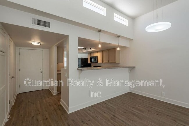Building Photo - 3401 N 37th St