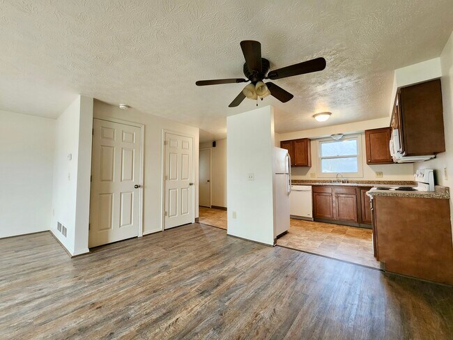 Building Photo - 34 Orchard St