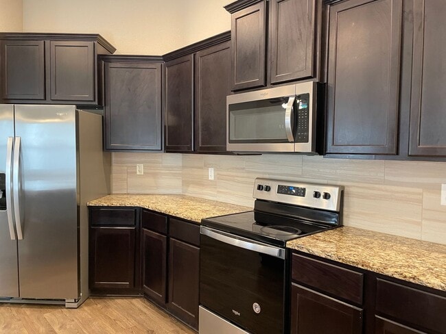 Building Photo - Available Now | Beautiful Single-Story 4 Bed, 2.5 Bath | Covered Patio | Close to Fort Cavazos | ...