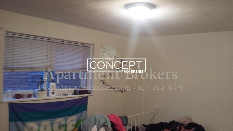 Building Photo - 361 Faneuil St