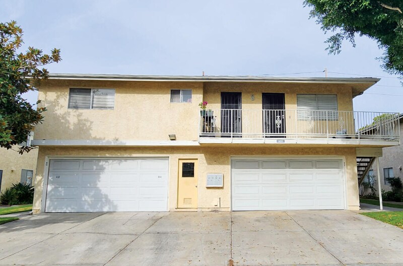 Building Photo - 610 W Hemlock St