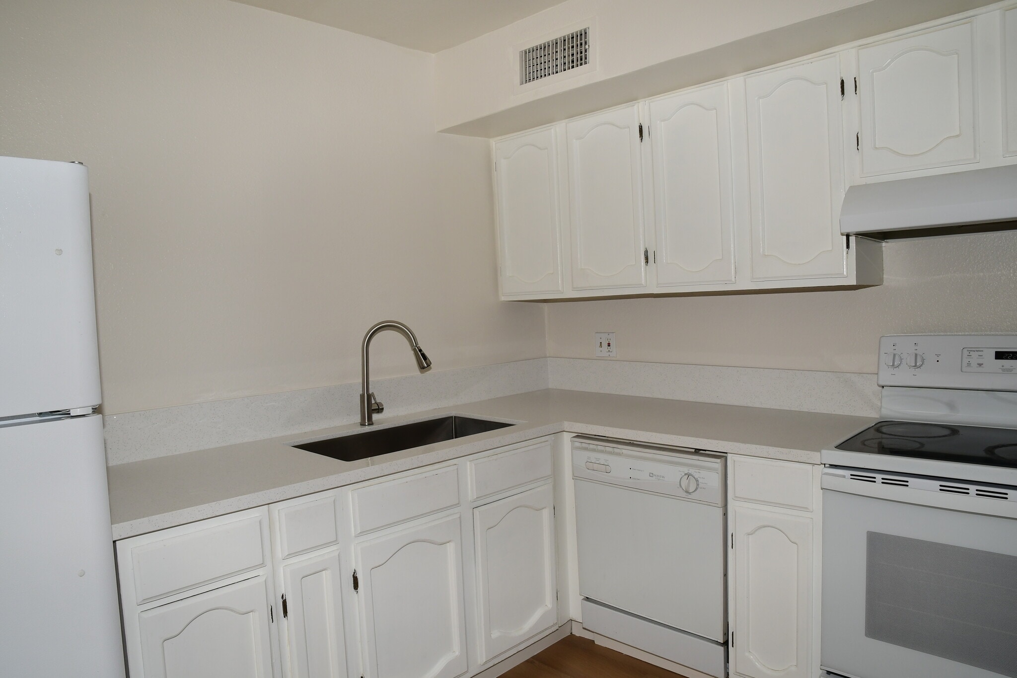 Building Photo - 5168 Greene Ln