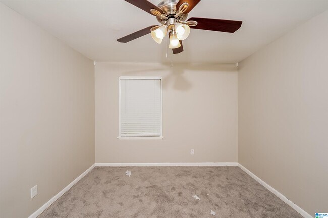 Building Photo - 432 13th Ct NW