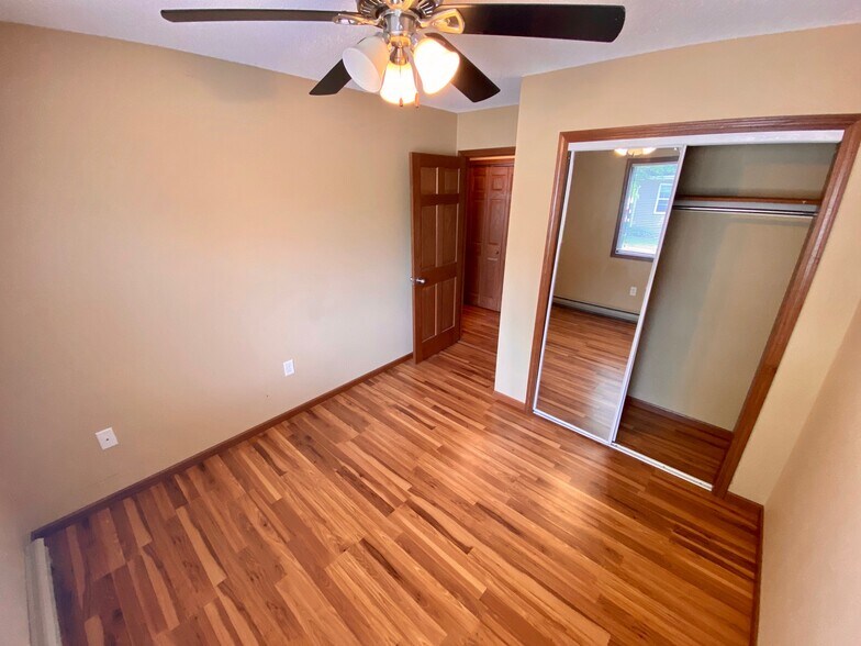 Building Photo - 232 11th St S