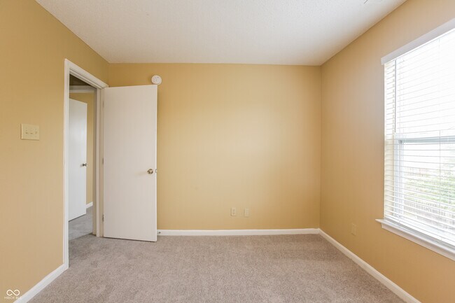 Building Photo - 1180 Odell Ln