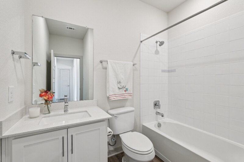 Building Photo - 523 Millbrook Blvd