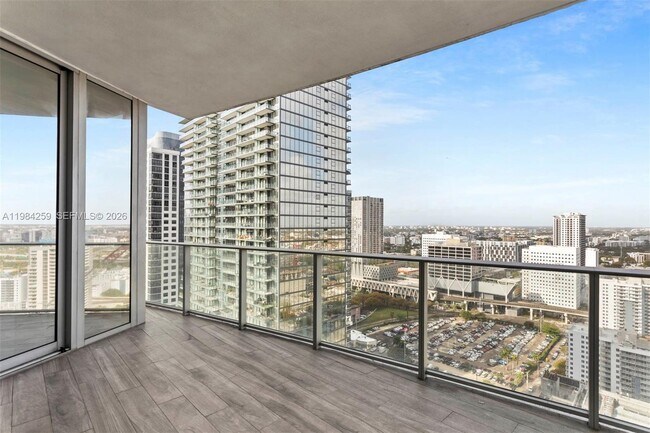 Building Photo - 851 NE 1st Ave