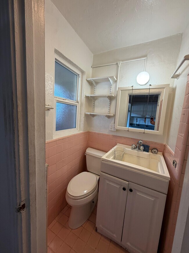 Building Photo - 10110 Soquel Dr