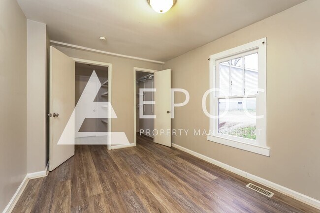 Building Photo - 1310 Phipps Ave