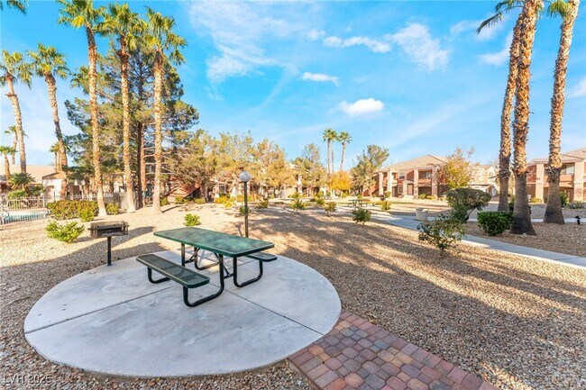 Building Photo - 7717 Himalayas Ave