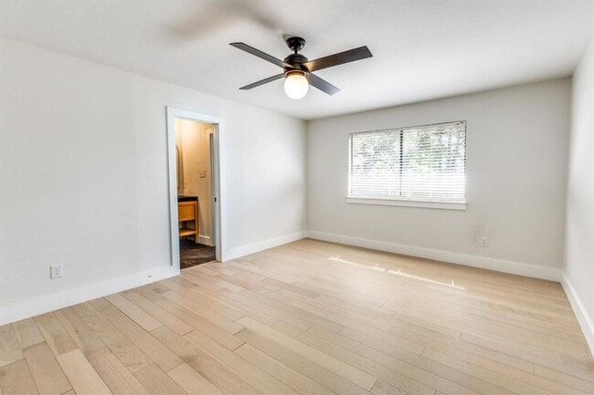 Building Photo - 7901 Keswick Dr