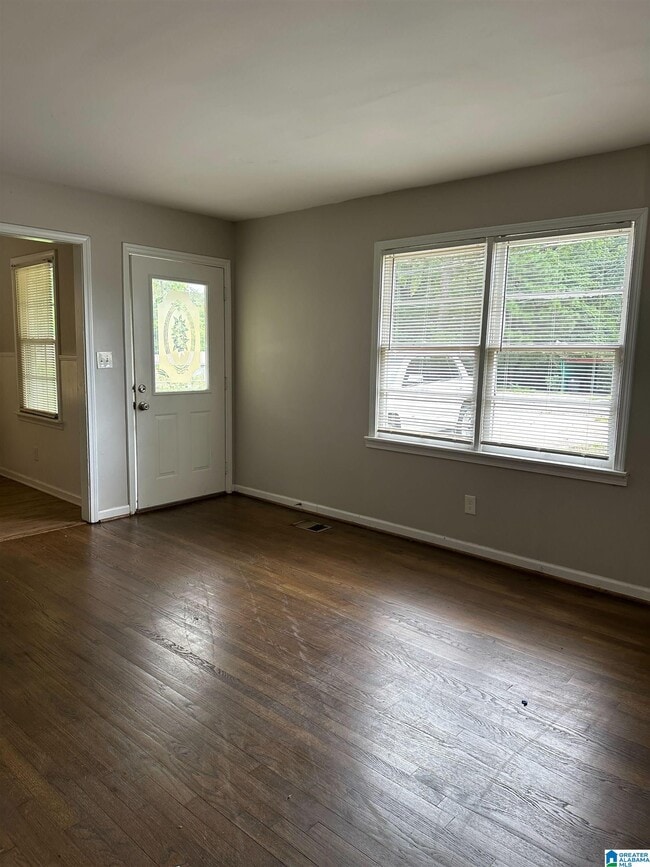 Building Photo - 6720 Frankfort Ave