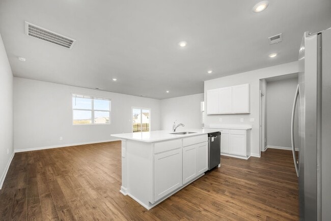 Building Photo - 1510 Mountain View Dr