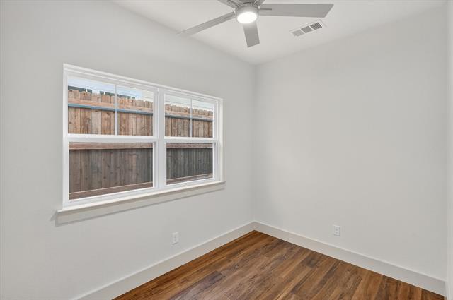 Building Photo - 500 E Kimball St