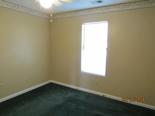 Building Photo - 1095 Plantation Dr