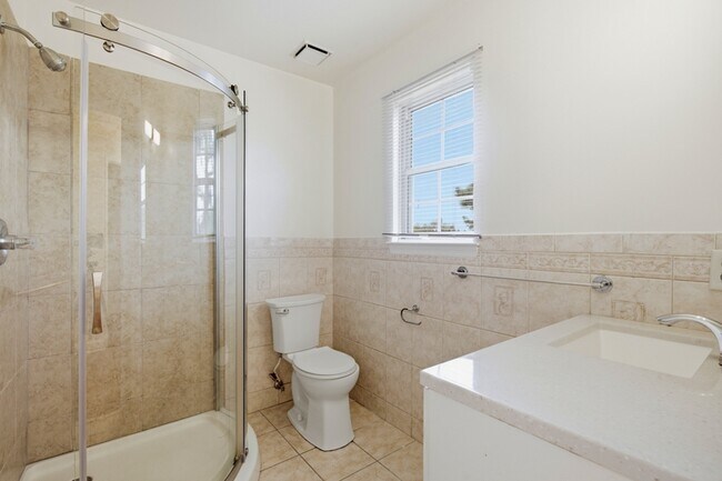 Building Photo - 7705 Seans Terrace
