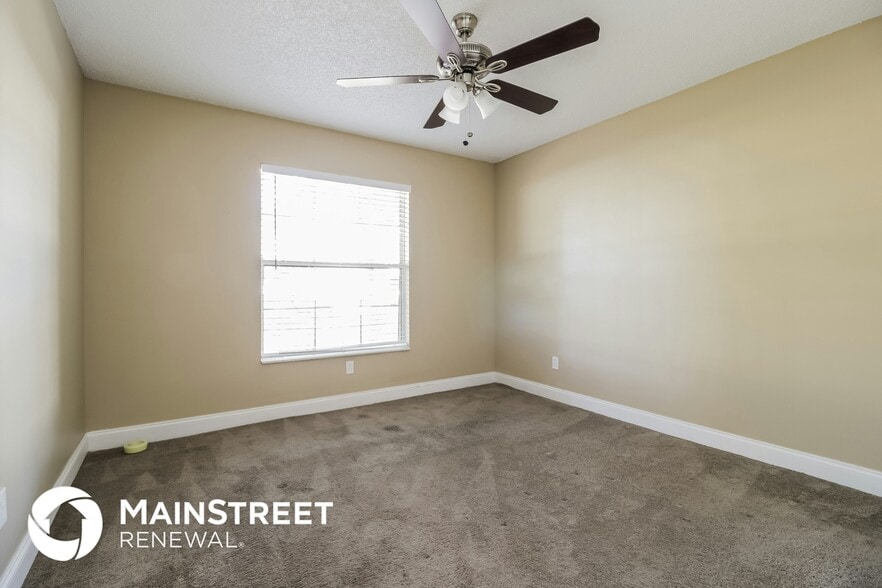 Building Photo - 4775 Doreen Rd