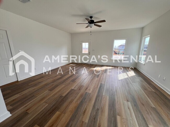 Building Photo - New Construction Home for Rent in Robertsdale, AL!!!