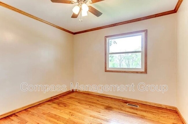 Building Photo - 9204 Topoco Dr