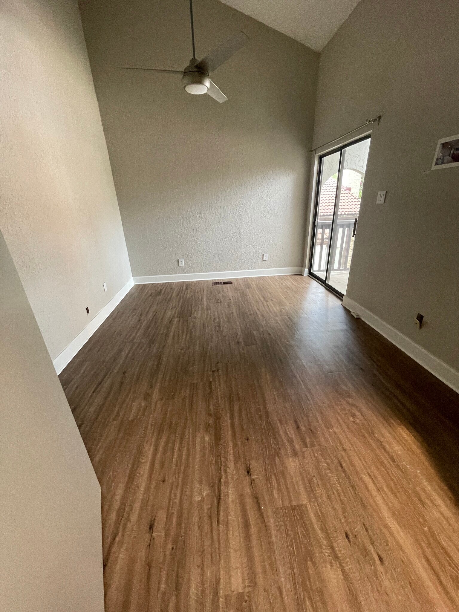 Building Photo - 18040 Midway Rd