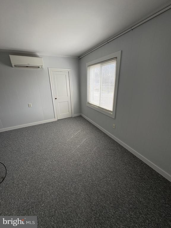 Building Photo - 9243 Kings Hwy