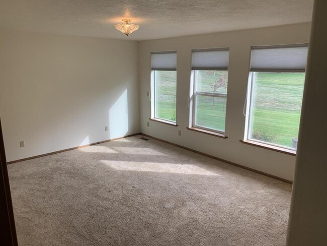 Building Photo - 2931 Cedarwood Ct SE