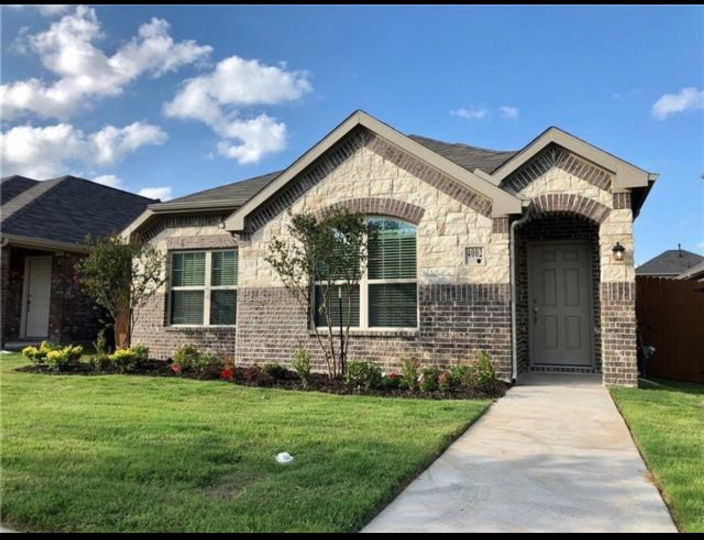 Building Photo - 4002 Bighorn Dr