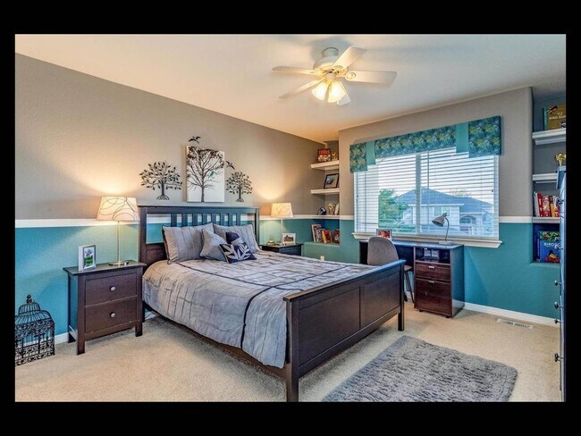 Building Photo - Fully Furnished home ** 1 to 2 month short term lease**