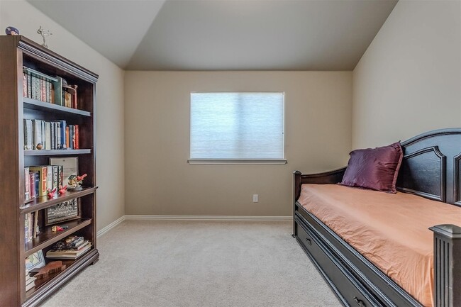 Building Photo - 3649 Vienna St