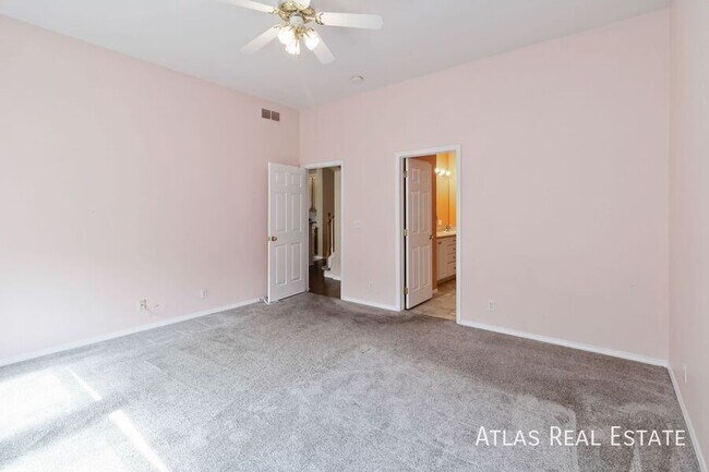 Building Photo - 15452 E 7th Ave