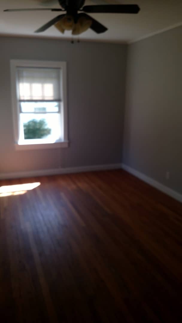 Building Photo - Charming Two-Bedroom Home with Garage in Knoxville