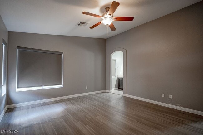 Building Photo - 2586 Land Rush Dr
