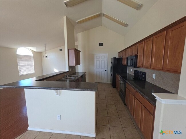 Building Photo - 2302 Griffin Dr