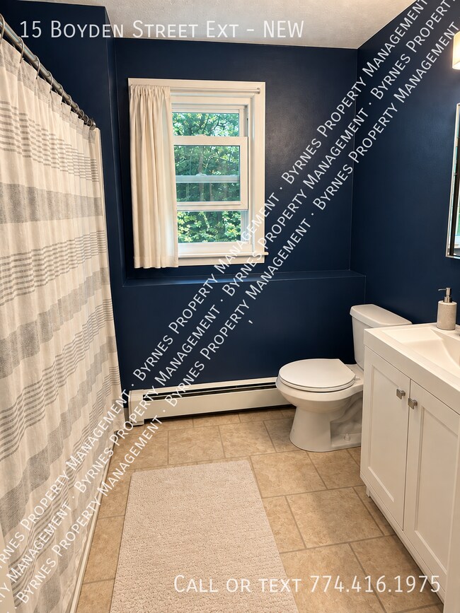 Building Photo - 15 Boyden St Ext