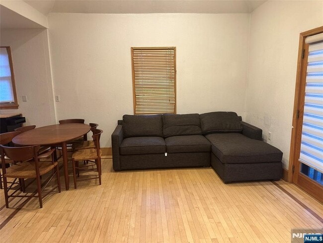 Building Photo - 325 Bogert Ave