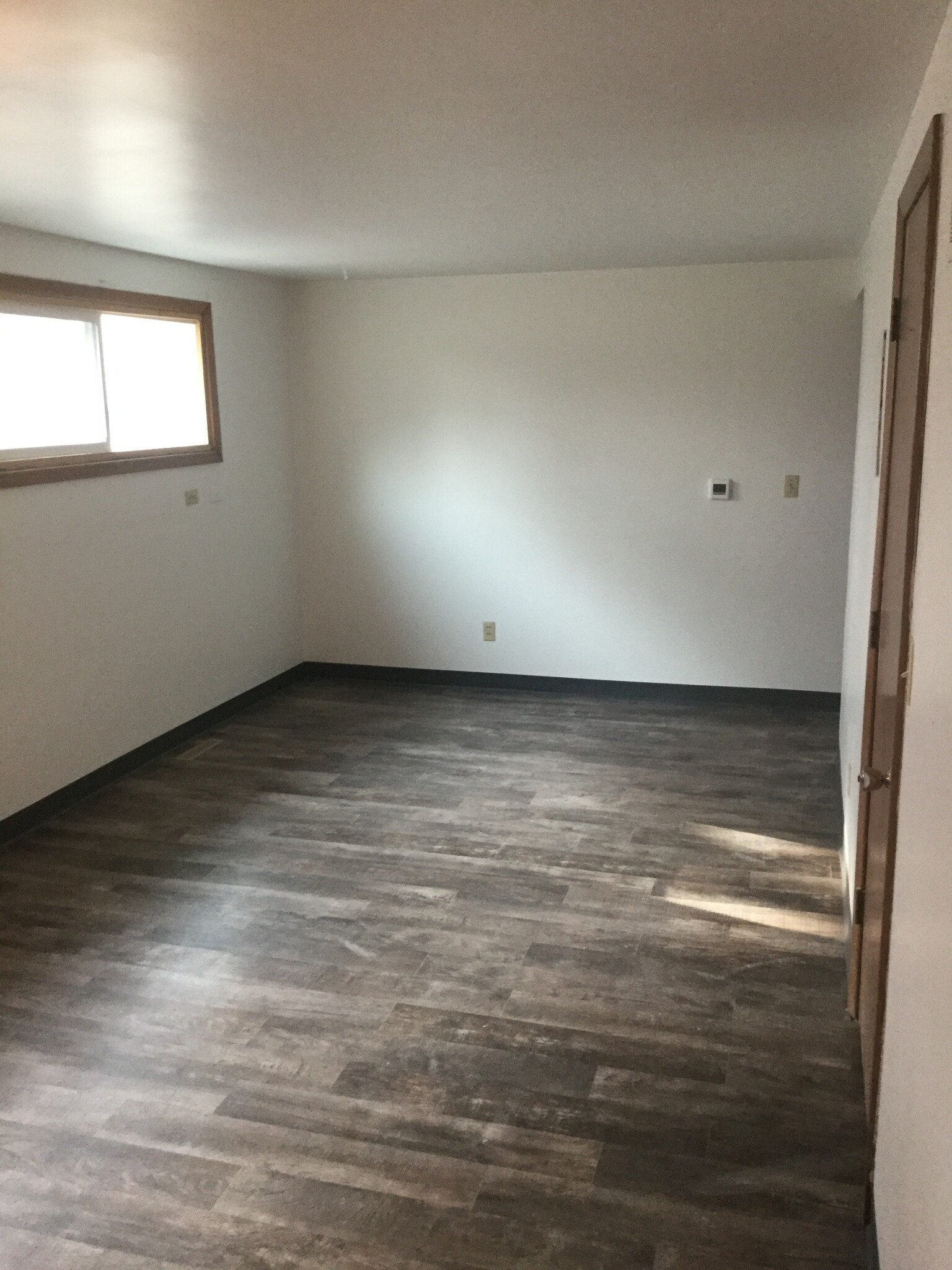 Living room - 221 4th St NE